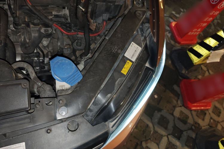 Used Volkswagen Lamando 2015 280TSI DSG Luxury Edition Engine Bay Left