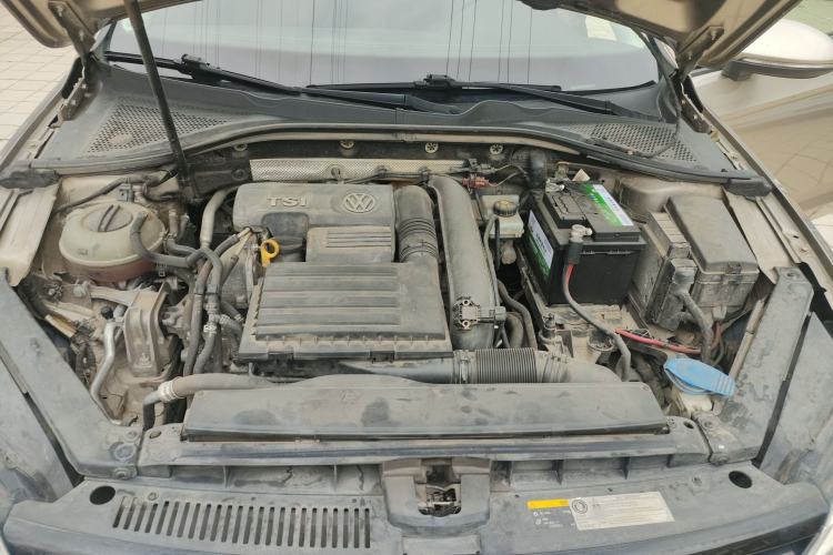 Used Volkswagen Lamando 2015 230TSI Manual Trend Edition Engine Bay