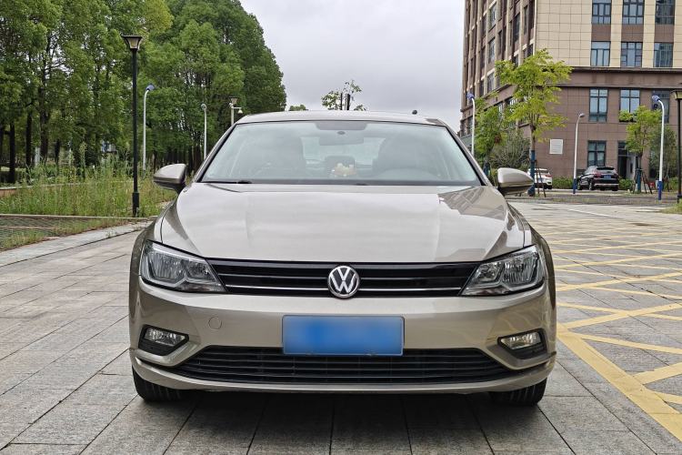Used Volkswagen Lamando 2015 230TSI DSG Fashion Edition Exterior 1