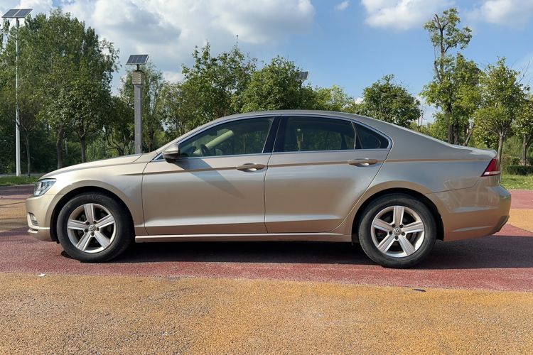 Used Volkswagen Lamando 2015 230TSI DSG Fashion Edition Exterior 5