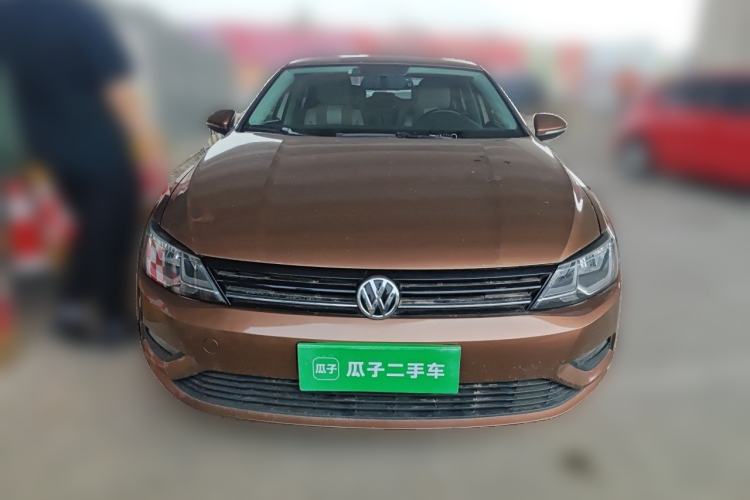 Used Volkswagen Lamando 2015 230TSI Manual Trend Edition Front