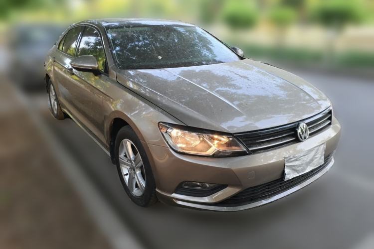 Used Volkswagen Lamando 2015 230TSI DSG Fashion Edition Front Right 45 Deg