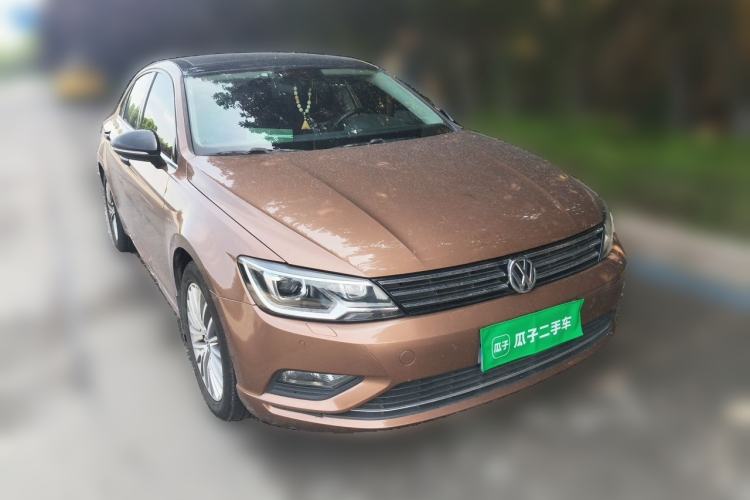 Used Volkswagen Lamando 2015 280TSI DSG Luxury Edition Front Right 45 Deg