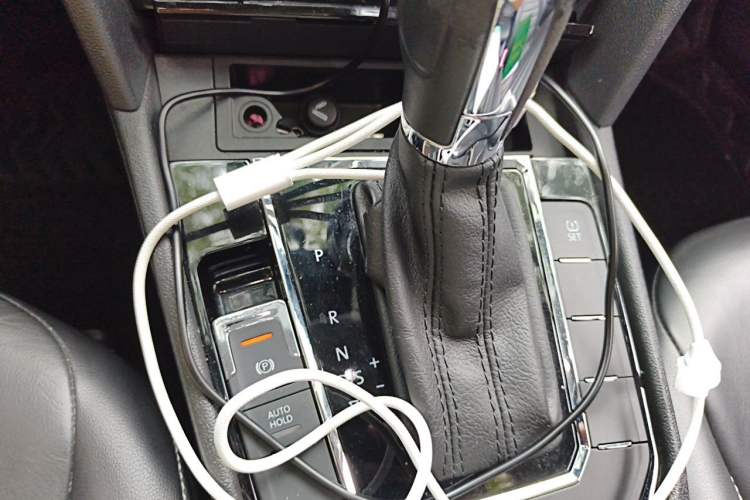 Used Volkswagen Lamando 2015 280TSI DSG Comfort Edition Gear Lever