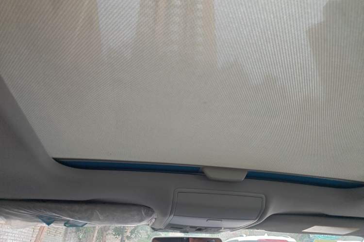 Used Volkswagen Lamando 2015 230TSI Manual Trend Edition Headliner