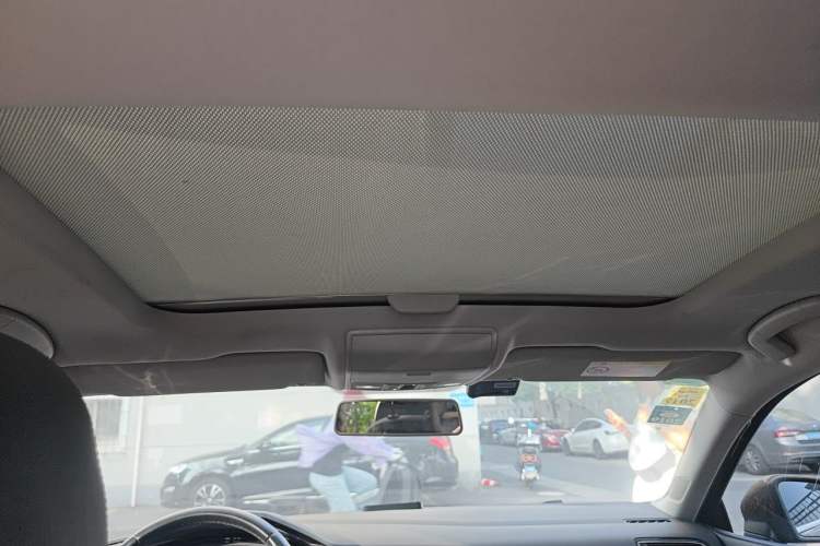 Used Volkswagen Lamando 2015 280TSI DSG Comfort Edition Headliner
