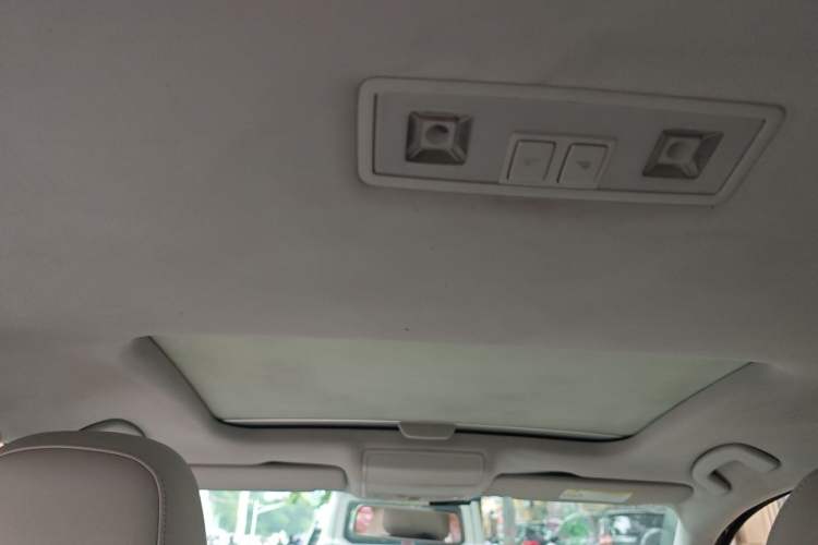 Used Volkswagen Lamando 2015 230TSI Manual Trend Edition Headliner