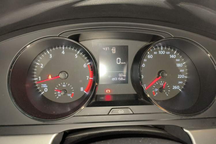 Used Volkswagen Lamando 2015 230TSI Manual Trend Edition Instrument Cluster