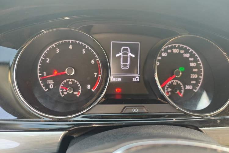 Used Volkswagen Lamando 2015 330TSI DSG Comfort Edition Instrument Cluster