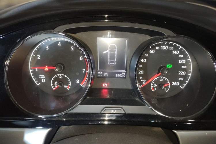 Used Volkswagen Lamando 2015 280TSI DSG Comfort Edition Instrument Cluster