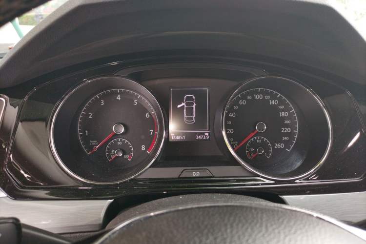 Used Volkswagen Lamando 2015 330TSI DSG Comfort Edition Instrument Cluster
