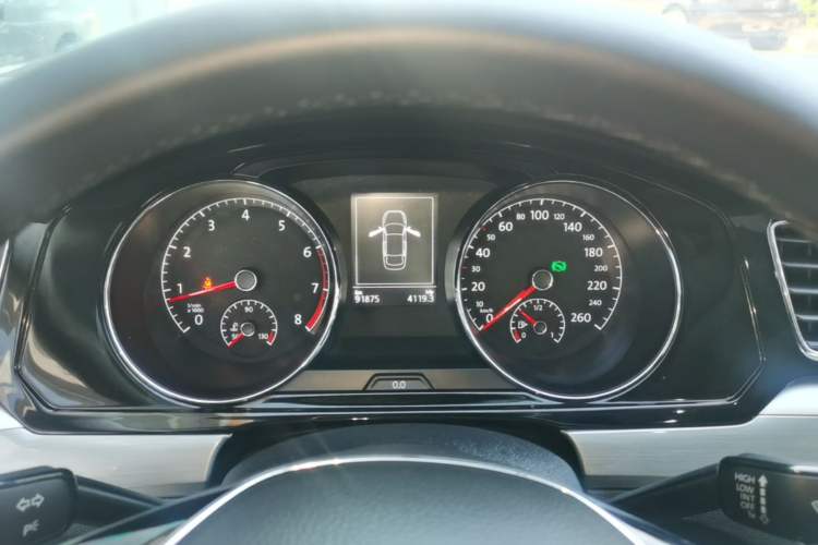 Used Volkswagen Lamando 2015 280TSI DSG Comfort Edition Instrument Cluster