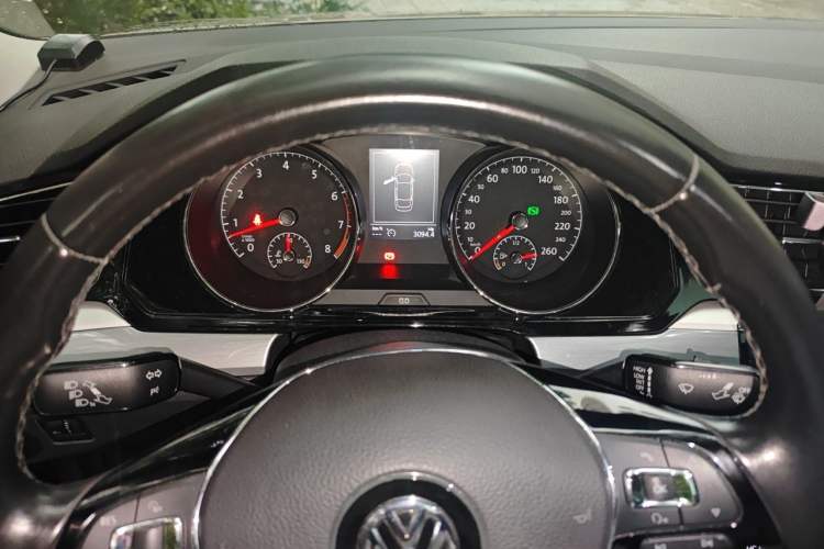 Used Volkswagen Lamando 2015 280TSI DSG Comfort Edition Instrument Cluster