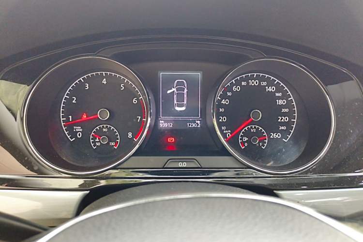 Used Volkswagen Lamando 2015 280TSI DSG Comfort Edition Instrument Cluster