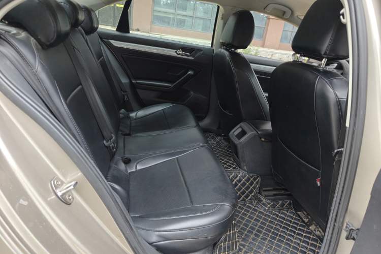 Used Volkswagen Lamando 2015 230TSI DSG Fashion Edition Interior 7