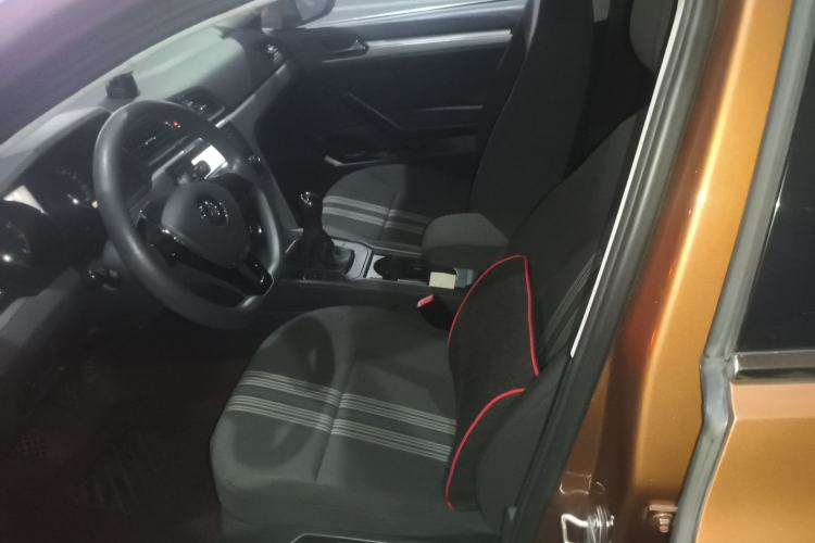 Used Volkswagen Lamando 2015 230TSI Manual Trend Edition Left Front Seat