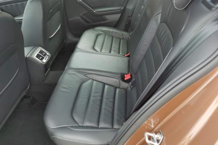 Used Volkswagen Lamando 2015 280TSI DSG Comfort Edition Left Rear Seat