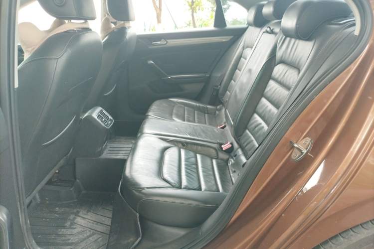 Used Volkswagen Lamando 2015 330TSI DSG Comfort Edition Left Rear Seat
