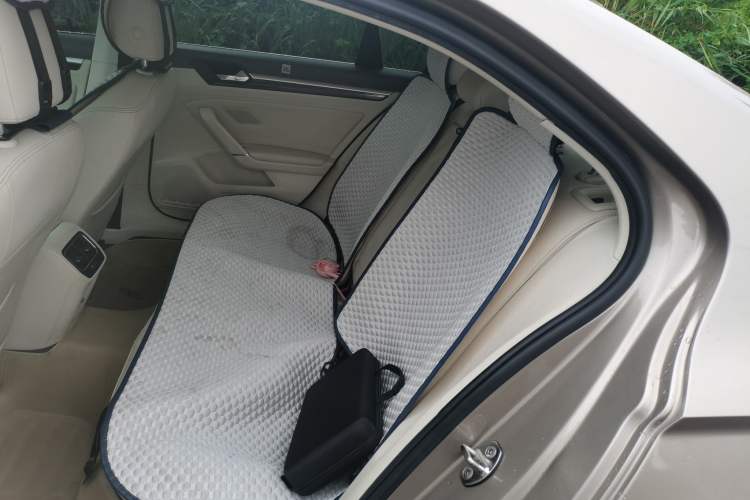 Used Volkswagen Lamando 2015 330TSI DSG Luxury Edition Left Rear Seat