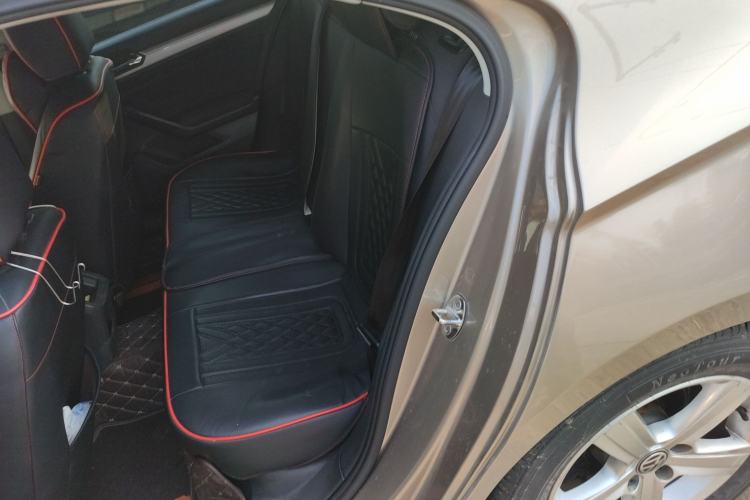 Used Volkswagen Lamando 2015 230TSI DSG Fashion Edition Left Rear Seat