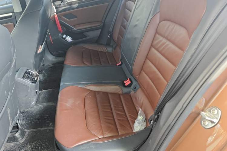 Used Volkswagen Lamando 2015 280TSI DSG Comfort Edition Left Rear Seat