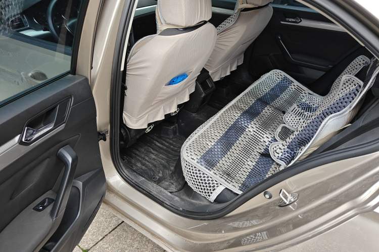 Used Volkswagen Lamando 2015 230TSI DSG Fashion Edition Left Rear Seat