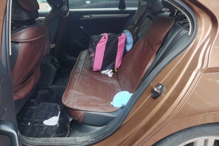Used Volkswagen Lamando 2015 330TSI DSG Comfort Edition Left Rear Seat