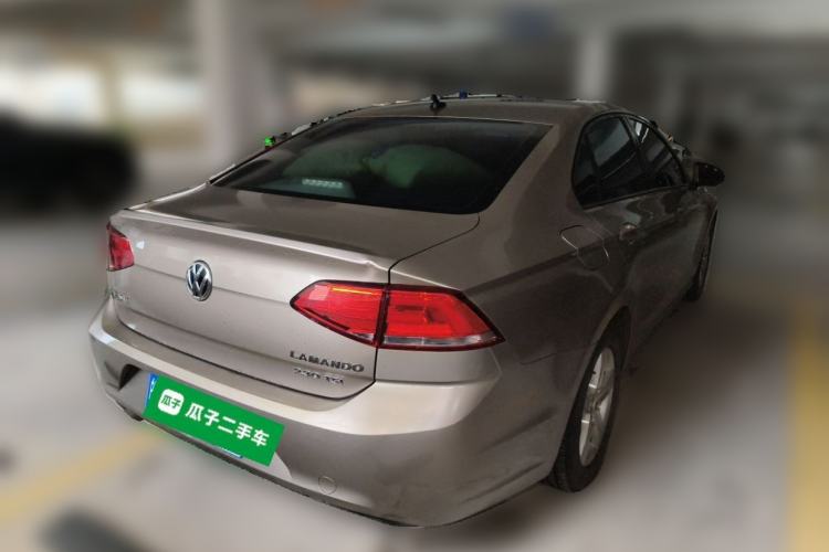Used Volkswagen Lamando 2015 230TSI Manual Trend Edition Rear Right 45 Deg