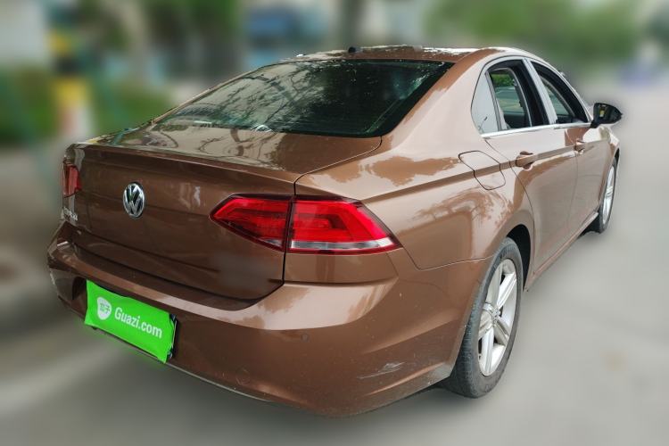 Used Volkswagen Lamando 2015 330TSI DSG Comfort Edition Rear Right 45 Deg