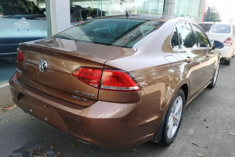 Used Volkswagen Lamando 2015 280TSI DSG Comfort Edition Rear Right 45 Deg