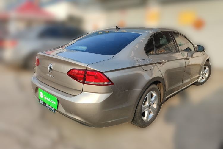 Used Volkswagen Lamando 2015 230TSI DSG Fashion Edition Rear Right 45 Deg