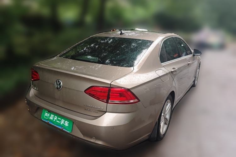 Used Volkswagen Lamando 2015 280TSI DSG Comfort Edition Rear Right 45 Deg
