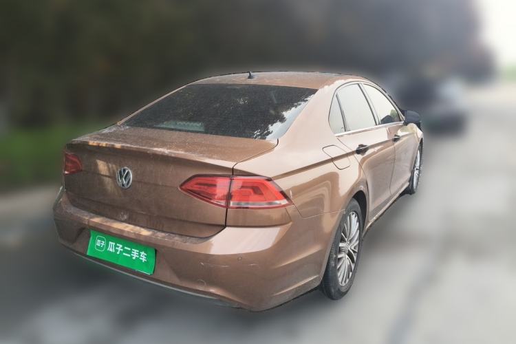 Used Volkswagen Lamando 2015 280TSI DSG Luxury Edition Rear Right 45 Deg