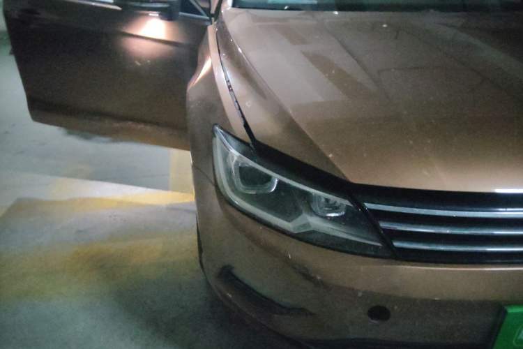 Used Volkswagen Lamando 2015 280TSI DSG Luxury Edition Right Front Headlight