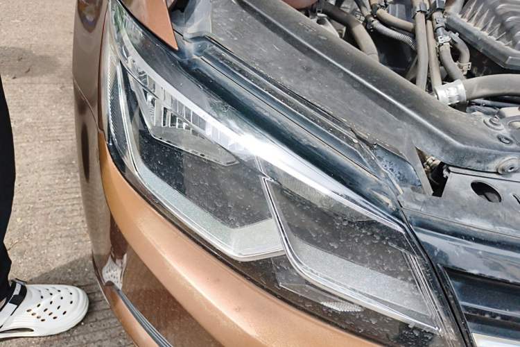 Used Volkswagen Lamando 2015 280TSI DSG Comfort Edition Right Front Headlight
