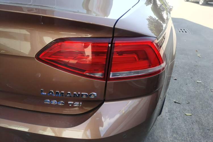 Used Volkswagen Lamando 2015 280TSI DSG Comfort Edition Right Rear Taillight