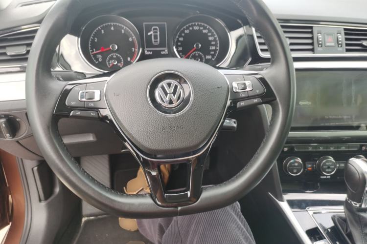 Used Volkswagen Lamando 2015 280TSI DSG Comfort Edition Steering Wheel