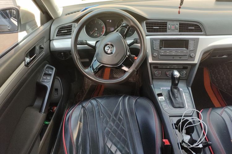 Used Volkswagen Lamando 2015 230TSI DSG Fashion Edition Steering Wheel