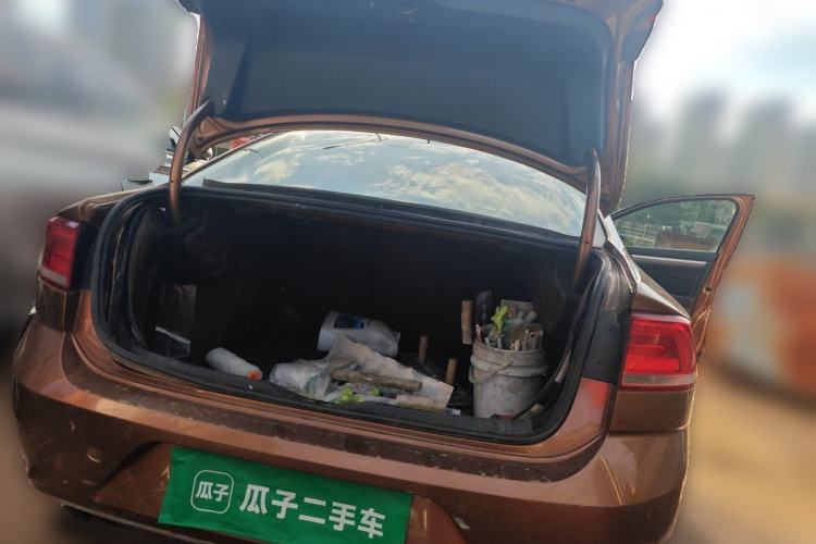 Used Volkswagen Lamando 2015 330TSI DSG Comfort Edition Trunk