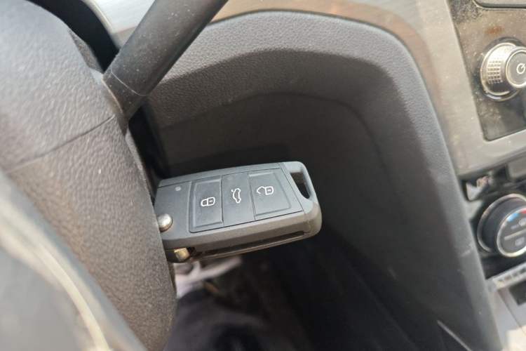 Used Volkswagen Lamando 2015 280TSI DSG Comfort Edition Vehicle Key