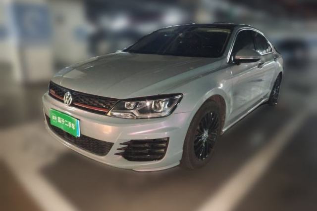 Used Volkswagen Lamando 2015 330TSI DSG Luxury Edition