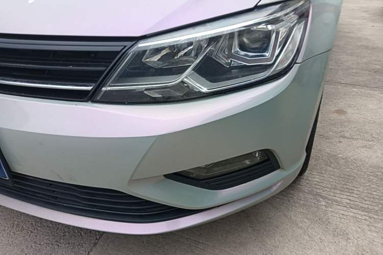 Used Volkswagen Lamando 2015 230TSI DSG Fashion Edition Left Front Headlight