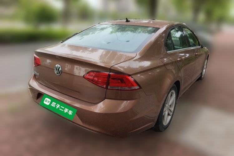Used Volkswagen Lamando 2015 280TSI DSG Comfort Edition Rear Right 45 Deg