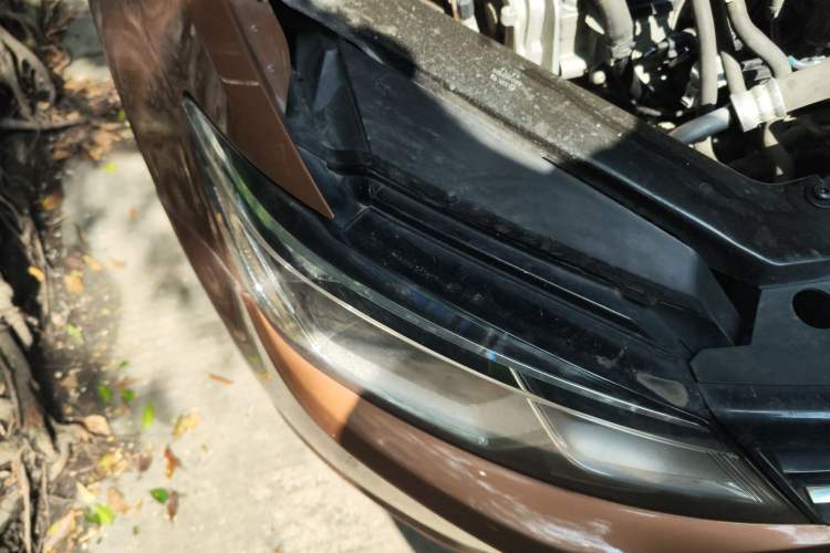 Used Volkswagen Lamando 2015 280TSI DSG Comfort Edition Right Front Headlight