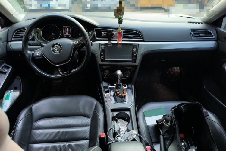 Used Volkswagen Lamando 2015 280TSI DSG Comfort Edition Center Console