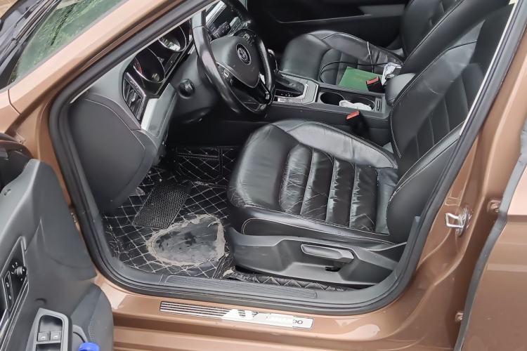 Used Volkswagen Lamando 2015 330TSI DSG Comfort Edition Driver Seat