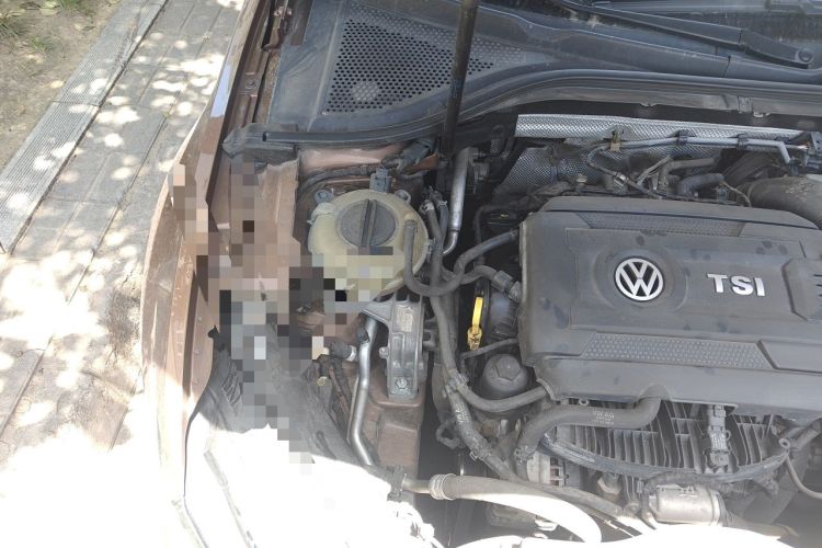 Used Volkswagen Lamando 2015 330TSI DSG Luxury Edition Engine Bay Right