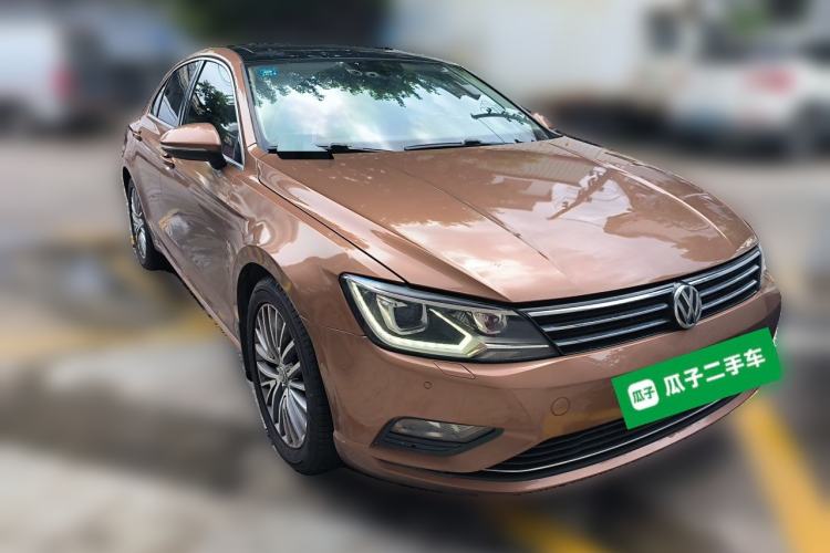 Used Volkswagen Lamando 2015 280TSI DSG Luxury Edition Front Right 45 Deg
