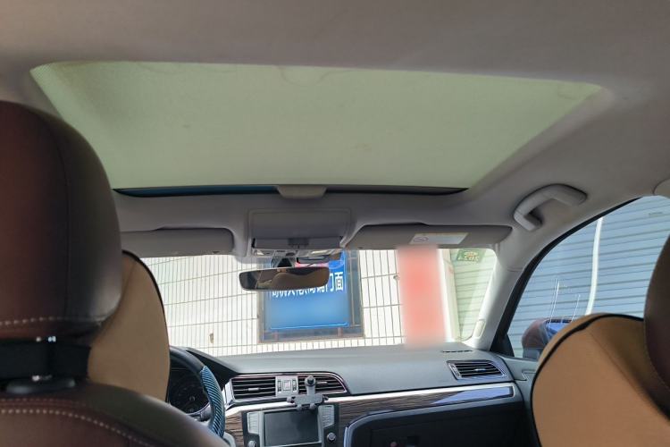Used Volkswagen Lamando 2015 280TSI DSG Luxury Edition Headliner