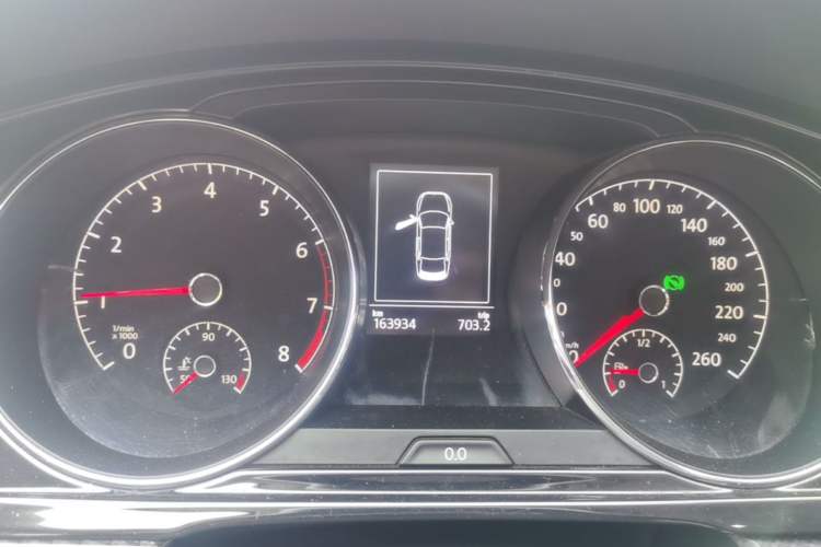 Used Volkswagen Lamando 2015 330TSI DSG Comfort Edition Instrument Cluster